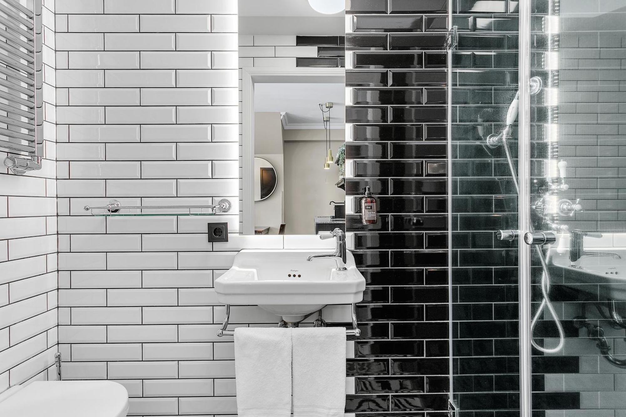 Oddsson Downtown Hotel Reykjavik Bagian luar foto