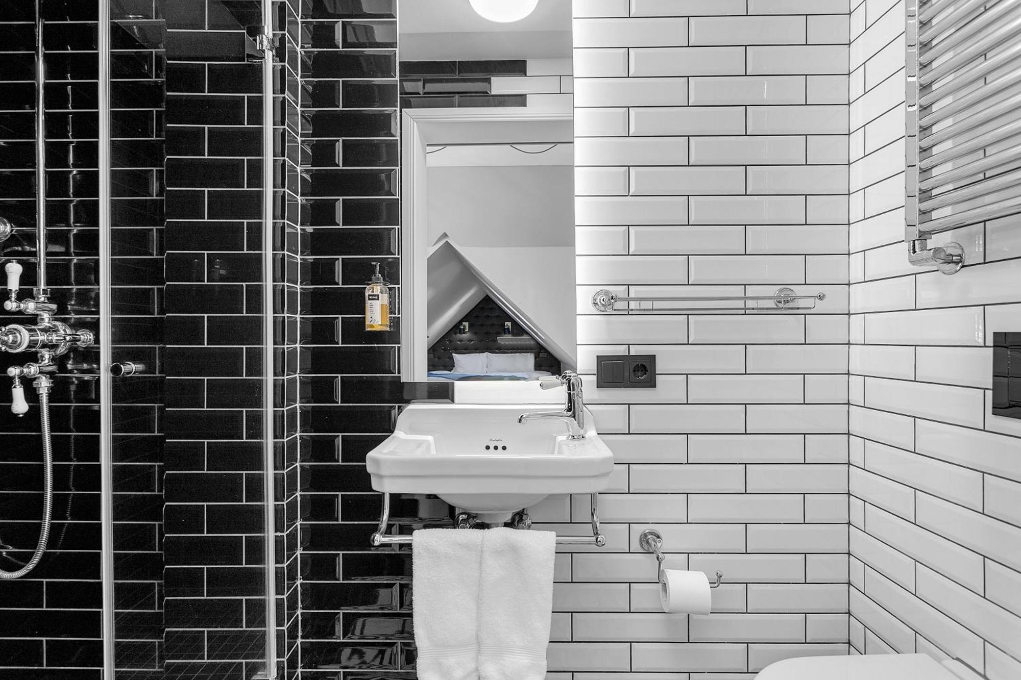 Oddsson Downtown Hotel Reykjavik Bagian luar foto