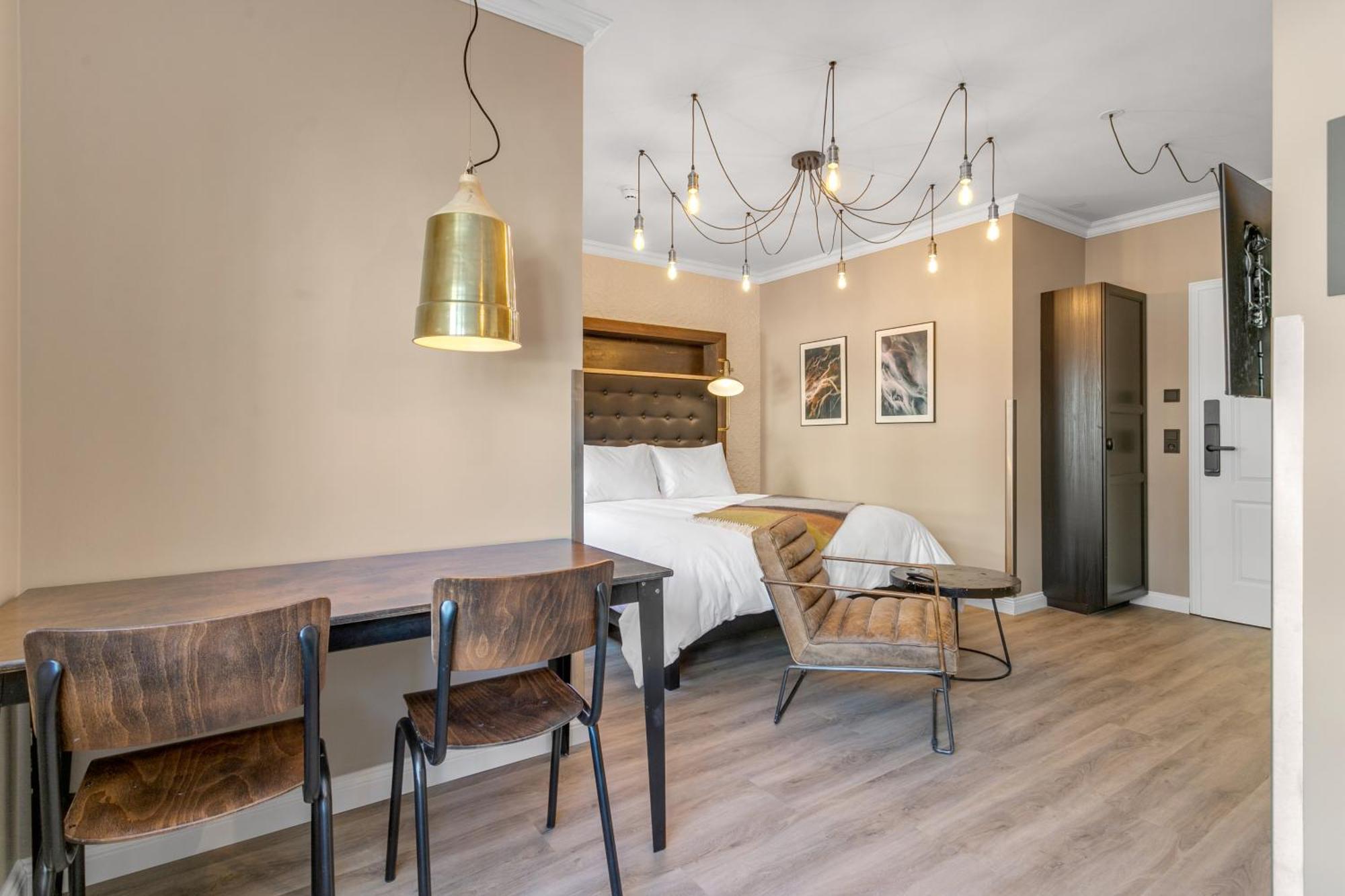 Oddsson Downtown Hotel Reykjavik Bagian luar foto